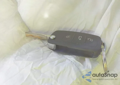 2015 Volkswagen Jetta 1.8T Se from USA, damaged, VIN 3VWD17AJ9FM249236